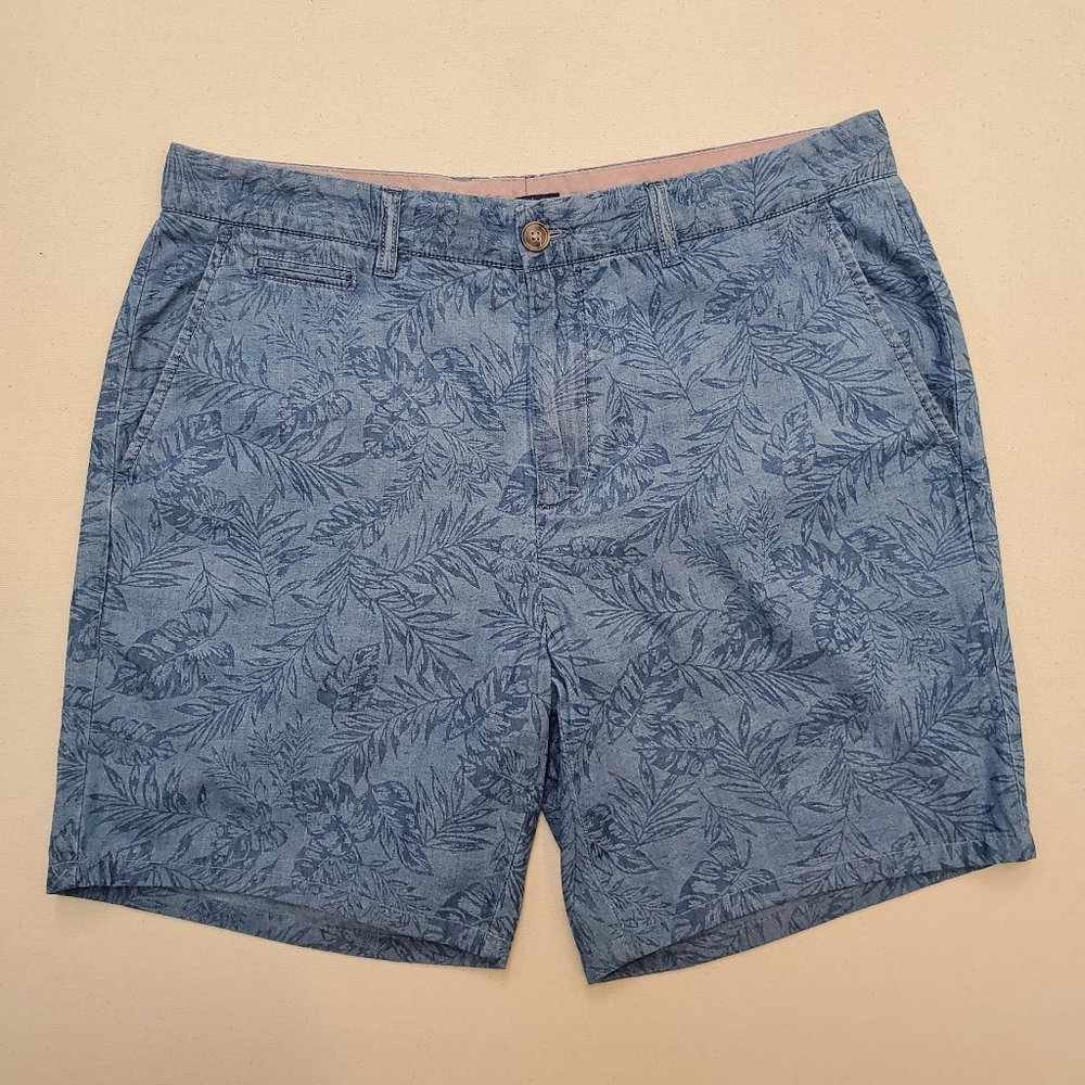 Johnnie-O Floral Print Shorts 34